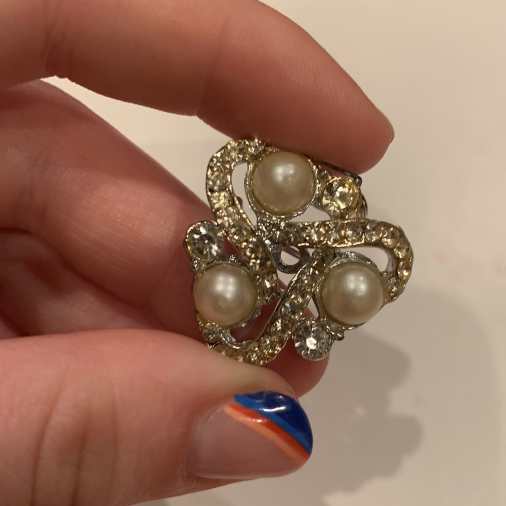 White and Cream Rhinestoned Small Brooch and Necklace Charm - Picture 4 of 4